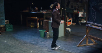 Latin History for Morons: John Leguizamo's Road to Broadway screenshot 1