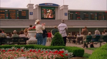 Keep Your Distance screenshot 1