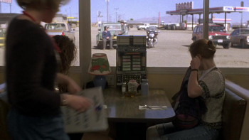 Gas, Food Lodging screenshot 3