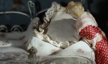 Cries & Whispers screenshot 2