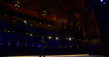 Trevor Noah: Son of Patricia screenshot 3